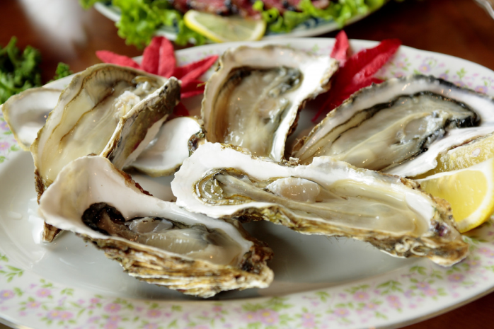 Earl Lucas Mederic Huitre Le Mans Cuisine Shell Oyster 711972 1